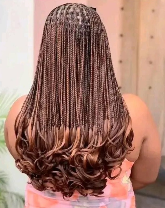 Medium Knotless Braids